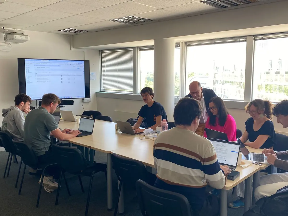 Atelier de formation : construire sa base de données de prospects avec l'IA Claude
